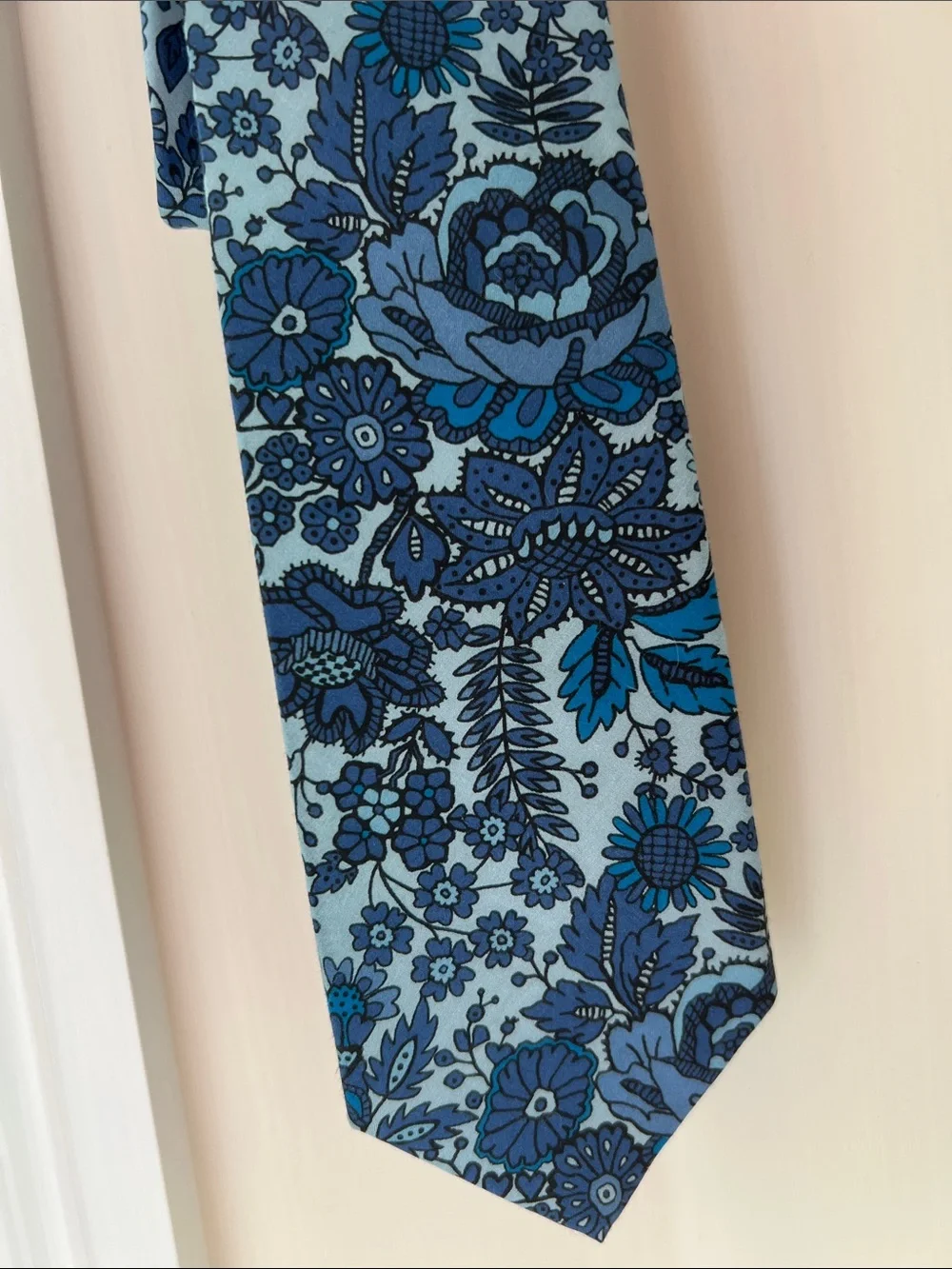 J. Crew Blue Floral Slim Men's Tie-Liberty Fabric